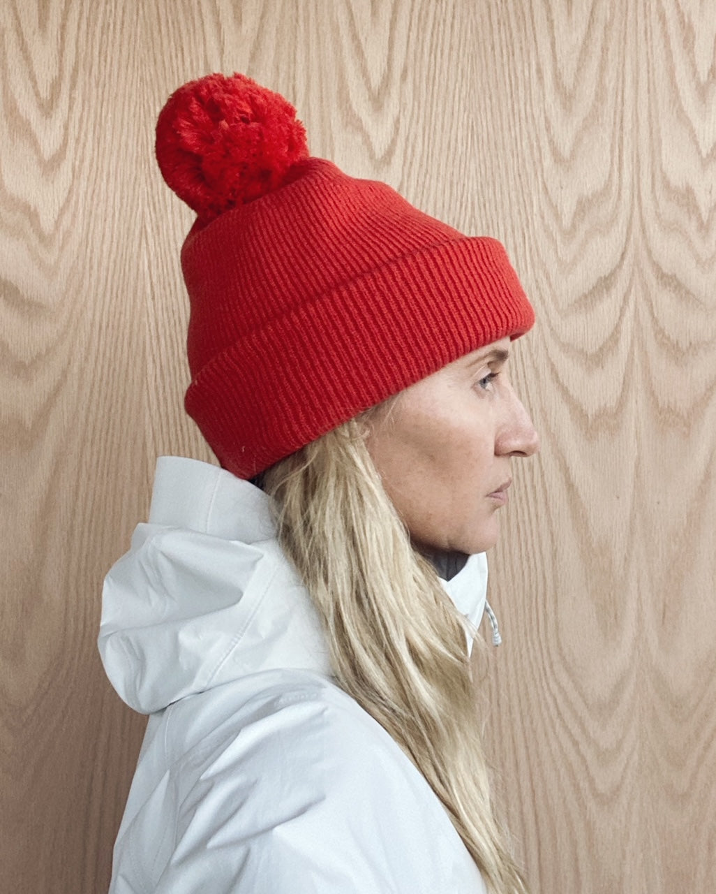 Pom Pom Tuque - Habanero Chili Red