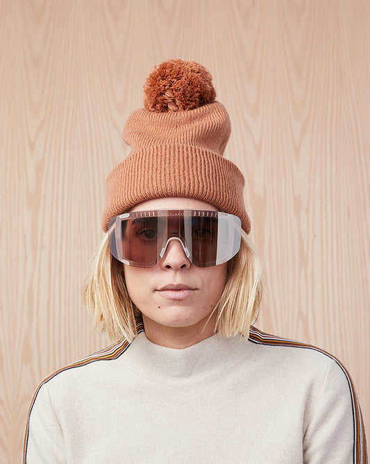 Pom Pom Tuque - Caramel Cafe